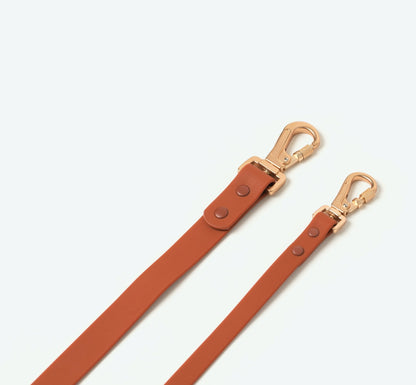 Water-proof, easy to clean, PVC/biothane dog leash by Lucy & Co.